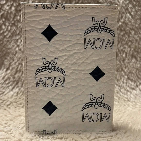 MCM VISETOS Leather Monogram Navy Blue and White Card ID Holder - Picture 3 of 7